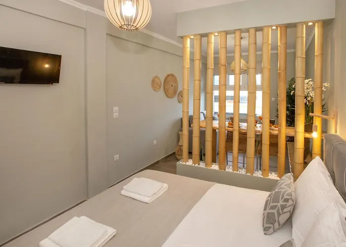 Waikiki Studio In The Center By Ghh